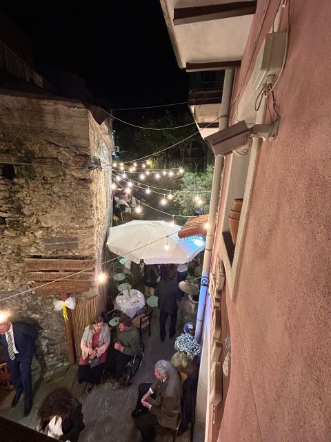 Trekking del Borgo in the village - Sampling Local Wines and Artisanal Products