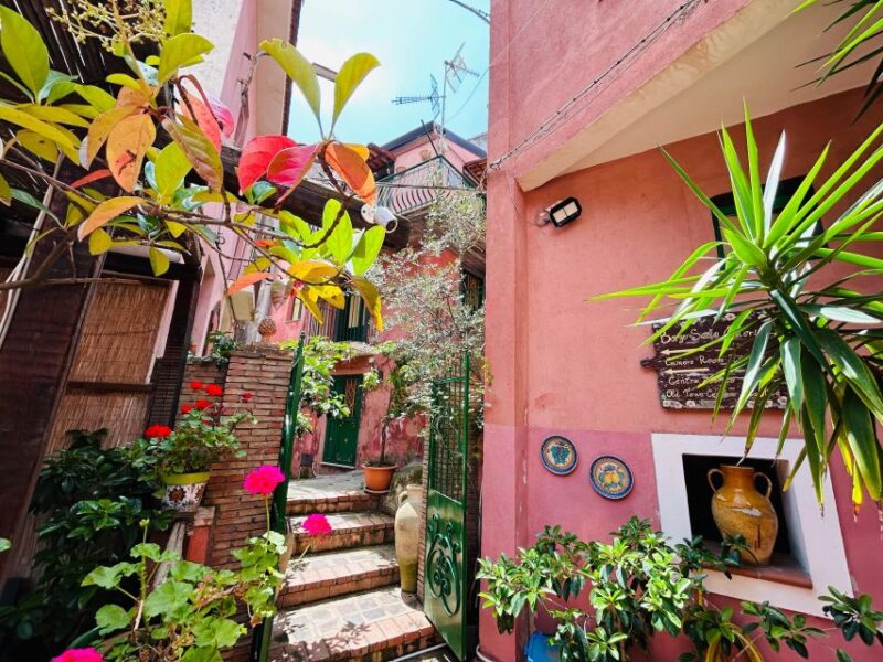 Trekking del Borgo in the village - Meeting Point and Practical Details