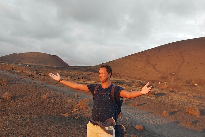 Trekking in the Volcanoes Natural Park in a small group - How the Tour Compares to Other Lanzarote Excursions