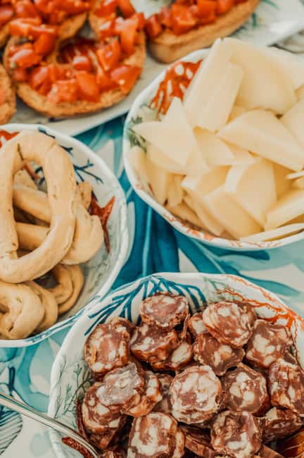 Tremiti Islands: 4-hour guided day trip with light lunch - Tasting Local Flavors During the Aperitif