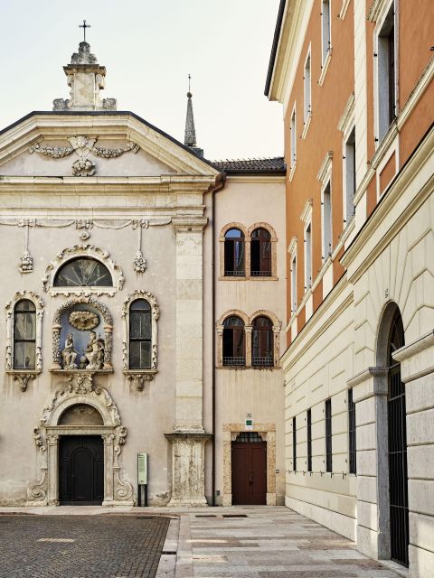 Trento:Guided walking tour of the historic centre with guide - Key Points