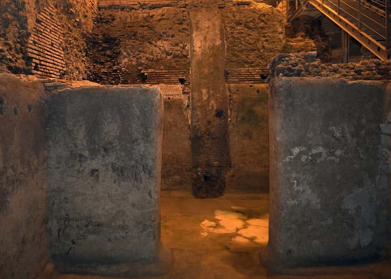 Trevi Fountain Tour: Explore Ancient Aqueduct & Roman Ruins - Key Points