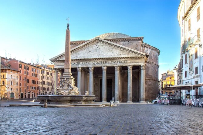 Trevi Pantheon and Spanish Steps Treasure Hunt for Kids & Families in Rome - Discovering the Temple of Hadrian at Piazza di Pietra