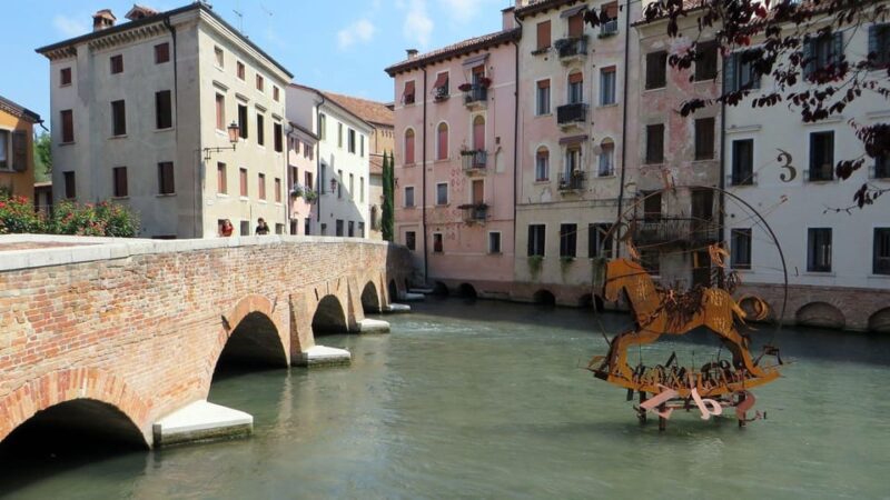 Treviso: Hidden Places Walking Tour - Starting Point at Ponte dellUniversità in Treviso