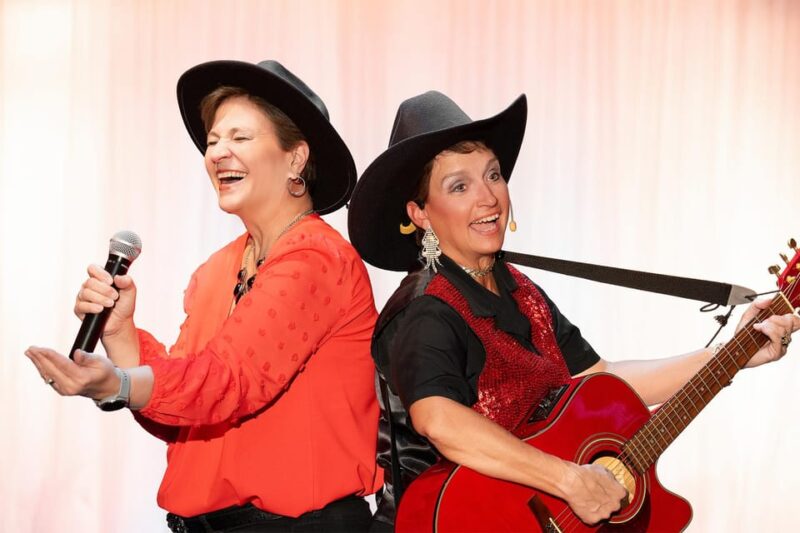 Tribute to the Music of Reba & Other Great Female Superstars - Audience and Crowd Experience