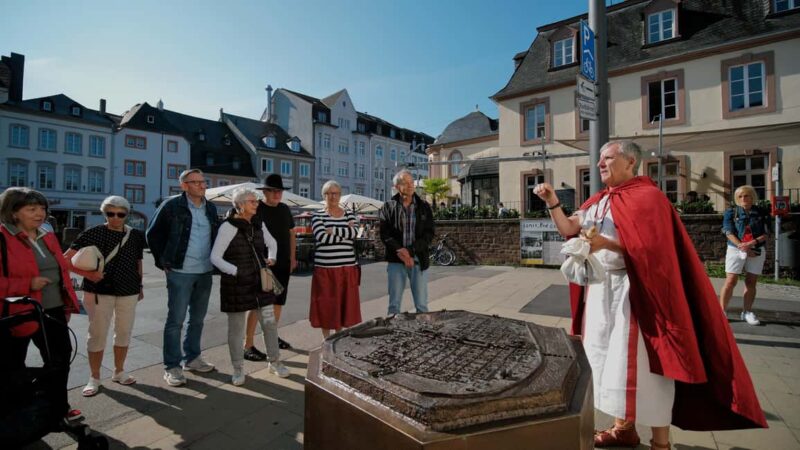 Trier: Costumed tour, walking tour of Trier with a Roman/toga guide - Key Points