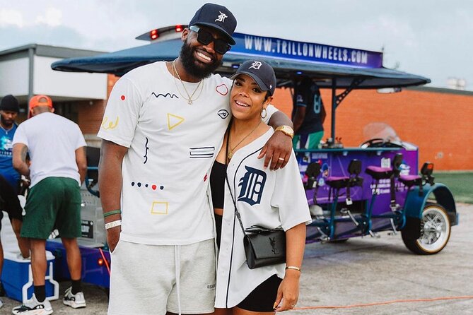 Trill On Wheels (Hip-Hop Party Bike Tour in 3rd Ward Houston) - Pedaling and Partying: The First Stop at The Locker Room