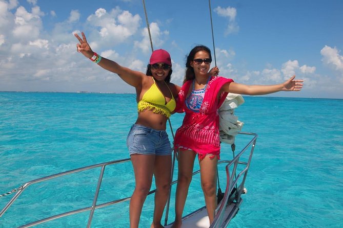 Trimaran La Lupita,Sail Away to Isla Mujeres from Cancun - The Tequila Party and Spinnaker Flight Option