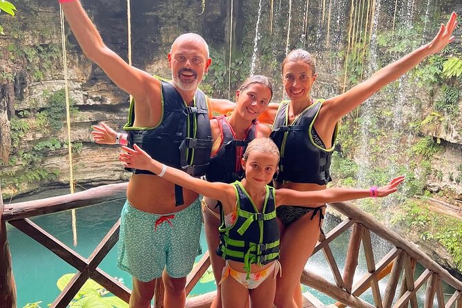 Trip to Chichen Itza with Buffet Breakfast and Saamal cenote - All-Inclusive Features and Optional Extras