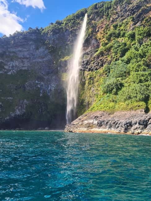 TRIP TO CORVO BY BOAT - Unique Selling Points of the Corvo Boat Trip