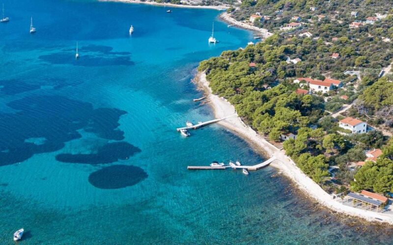 Trogir: Private speedboat tour to Blue Lagoon and 3 Islands - Practical Details: Transportation and Group Size