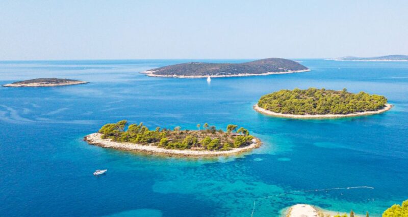 Trogir: White Lagoon, Maslinica & Blue Lagoon Speedboat Tour - Physical Requirements and Suitability for Different Guests