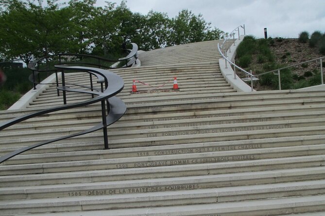 Trois-Rivières Self-Guided Walking Tour and Scavenger Hunt - Elevated Views from Du Platon Park