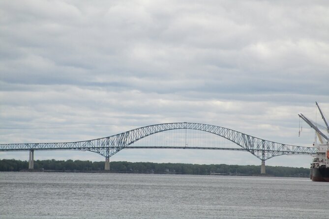 Trois-Rivières Self-Guided Walking Tour and Scavenger Hunt - Monuments and Historic Buildings in Ursulines Garden
