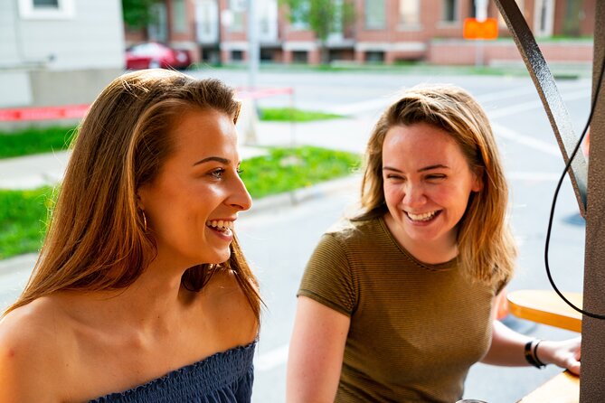 Trolley Pub Public Tour - Highlights of the Stops: From Local Bars to Lakefront Views