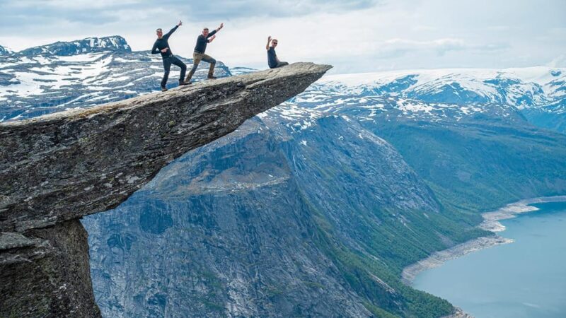 Trolltunga: Trolltunga Summer Hike - Discover the Trolltunga Summer Hike in Norway