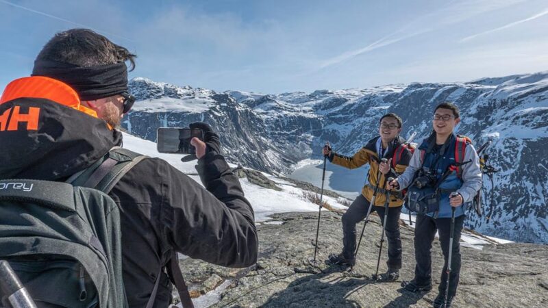 Trolltunga Winter Cabin Experience - Dining and Social Moments by the Fireplace