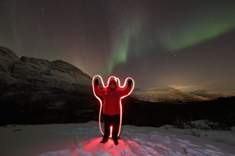 Tromsø: Aurora Borealis, Campfire, Hot Meal, Arctic Tour - Searching for the Northern Lights and Taking Photos