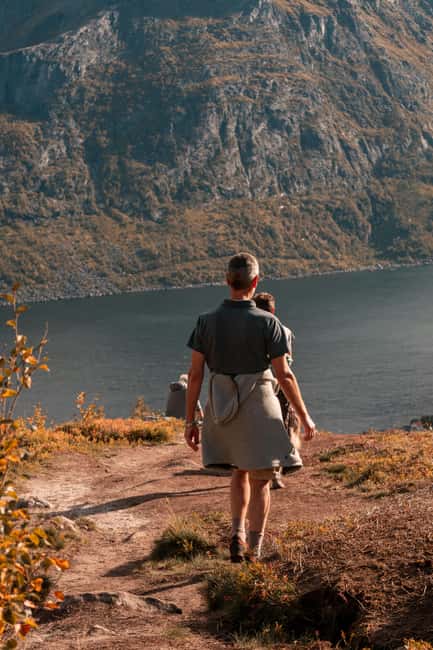 Tromsø: Guided Hike to Mount Fløya with Stunning Views - The Guided Hike to Mount Fløya Starts Near Tromsø’s Fjellheisen