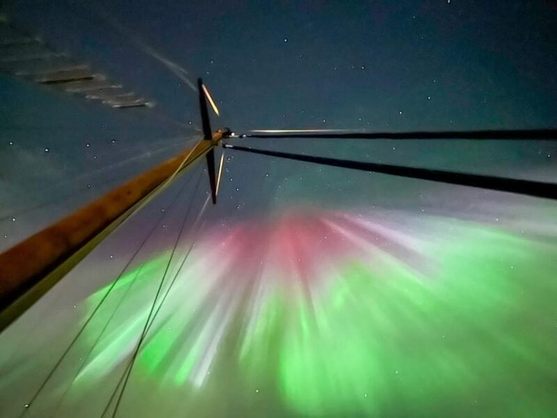 Tromso: Luxury Northern Lights Cruise with Hot Tub & Dinner - The Hot Tub: A Unique Arctic Viewing Experience