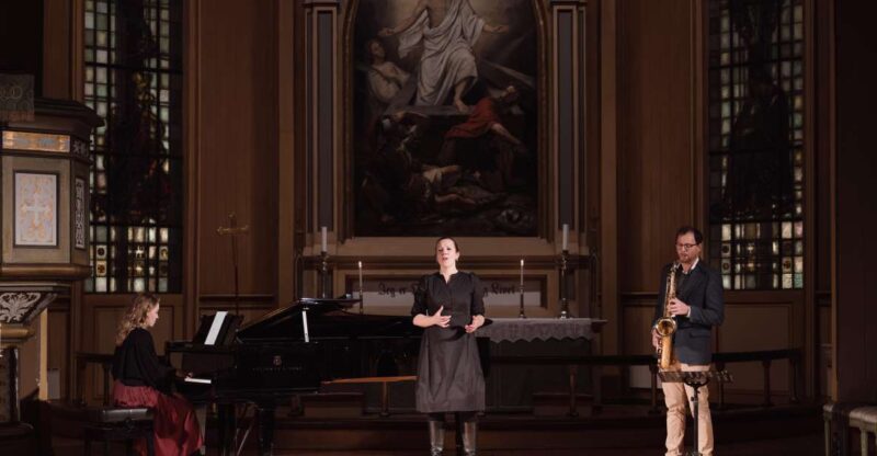 Tromsø: Midnight Concert Ticket at the Tromsø Cathedral - Tromsøs Midnight Concert at the Yellow Church in the City Center