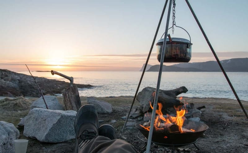 Tromsø: Midnight Sun with Campfire in the wilderness - Key Points