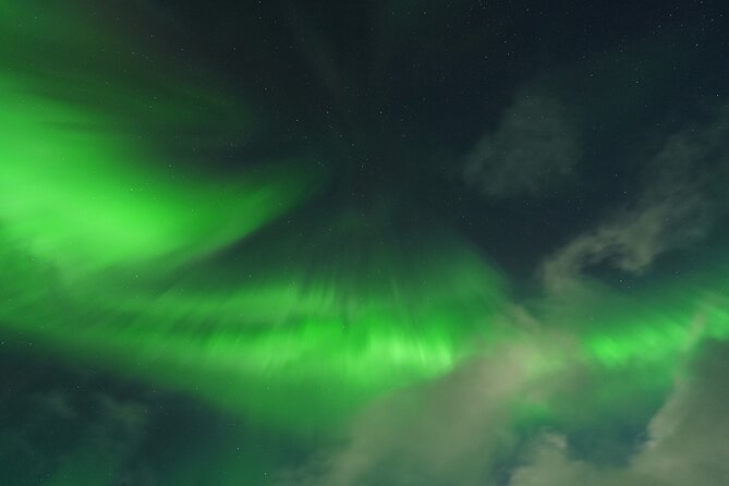 Tromsø: Northern Light tour with free complimentary photos. - The Experience of Witnessing the Aurora Borealis