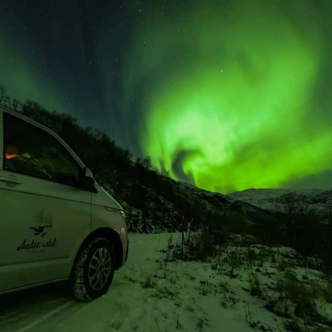 Tromsø: Northern Lights Chase with Photos and Guide - Key Points