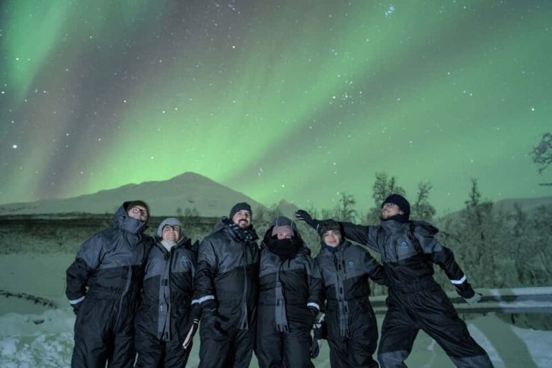 Tromsø: Northern Lights Hunt with a Professional Photographer in Italian - Expert Guidance and Cultural Insights from Mirko
