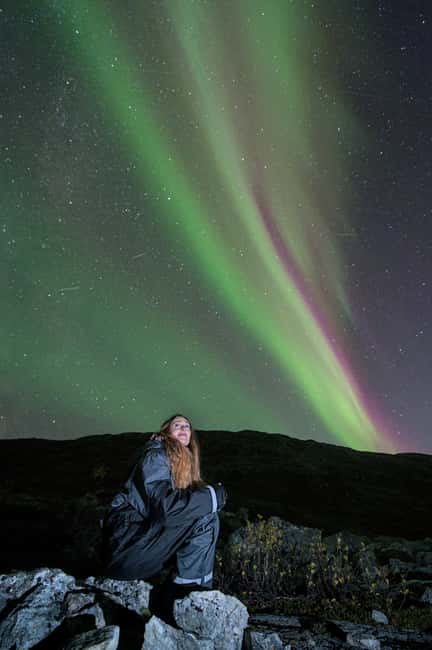 Tromsø: Northern Lights Hunt with a Professional Photographer in Spanish - Tromsø: A Unique Arctic Adventure with a Personal Touch
