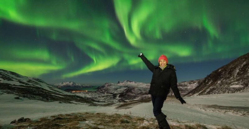 Tromso: Northern Lights Photography Tour - Food, Photos, and Souvenirs