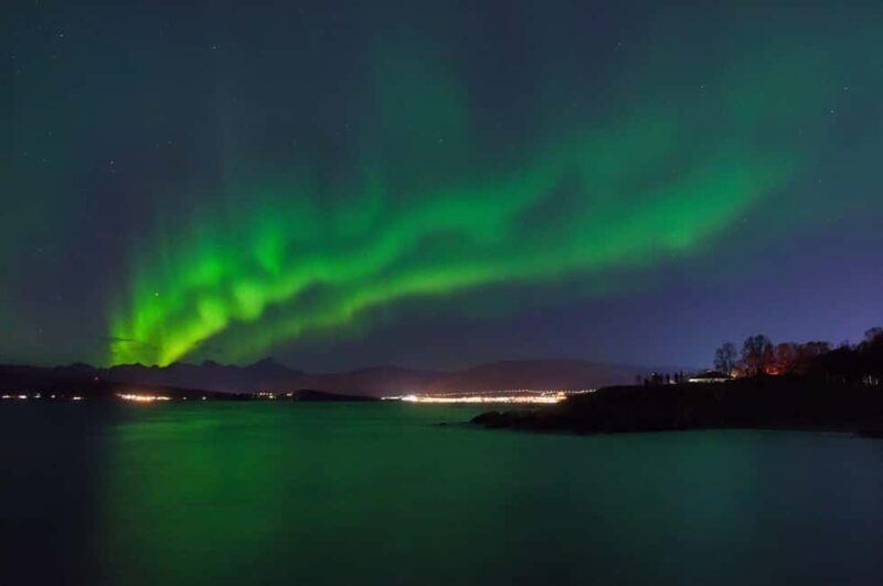 Tromsø: Northern Lights safari by catamaran - Key Points