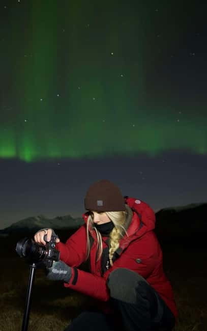 Tromsø: Northern Lights Safari with Expert Guides and Photos - Food, Warmth, and Additional Comforts