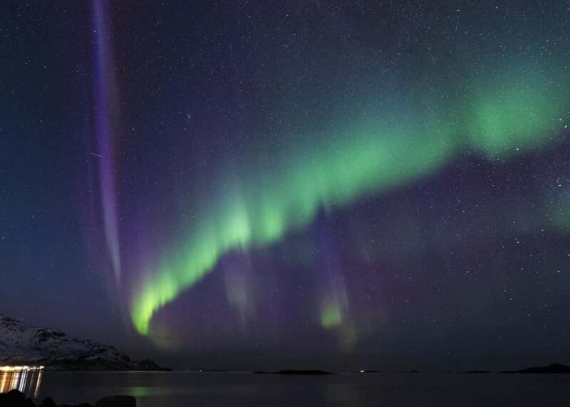 Tromsø: Northern Lights tour, local experts, free photos - Capturing the Northern Lights with Professional Photos