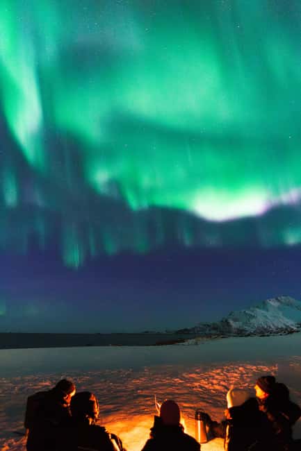 Tromsø: Northern Lights Tour with Sámi & local guides - Arriving at the Private Camp and the Aurora Chase