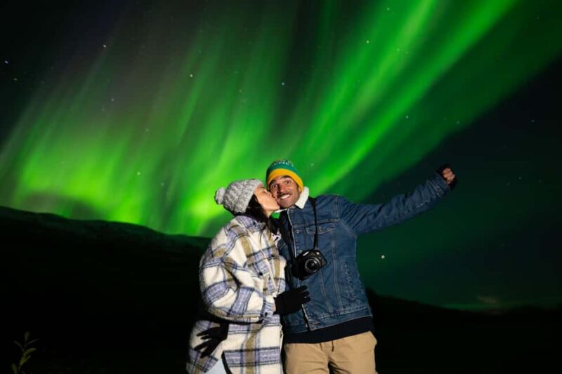 Tromso: Photograph the Northern Lights with an English/Spanish Photographer, Minibus - Discover Tromsø’s Northern Lights with Expert Guidance and Photography Skills