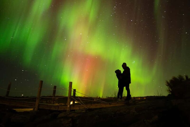 Tromso: Photograph the Northern Lights with an English/Spanish Photographer, Minibus - Key Points