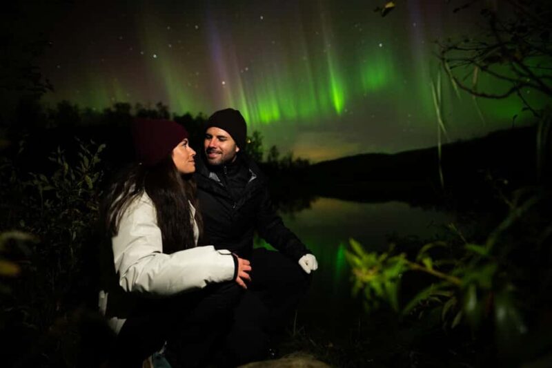 Tromso: Photograph the Northern Lights with an English/Spanish Photographer, Minibus - Personalized Guidance Tailored to Your Camera and Skill