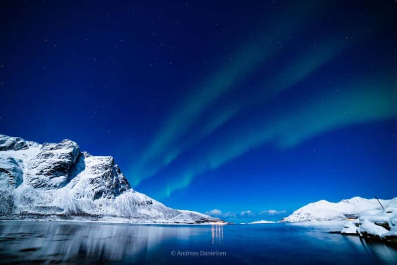 Tromsø: Private Northern Lights Minibus Tour with Photos - How Real-Time Aurora Updates Boost Your Chances