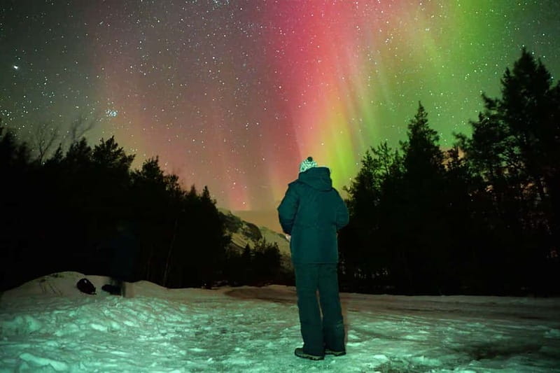 Tromsø: Private Northern Lights Tour with Pro Photographer - Crossing Borders and Navigating Arctic Landscapes