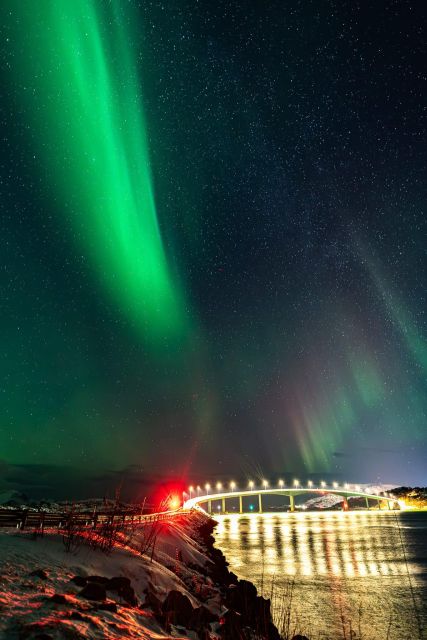 Tromsø: Small group Aurora Borealis - Tromsøs Night Sky and Northern Lights Hunting