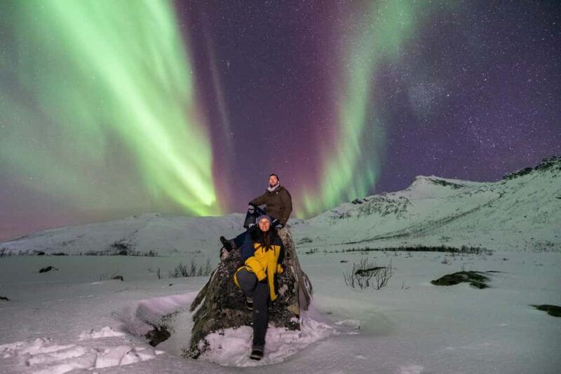 Tromsø: Small-Group Northern Lights Chase by Van with Photos - Tromsø: Small-Group Northern Lights Chase by Van with Photos – An Intimate Arctic Experience