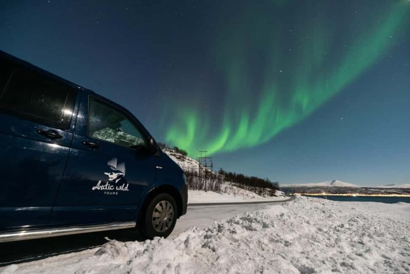 Tromsø: Small-Group Northern Lights Chase by Van with Photos - Key Points
