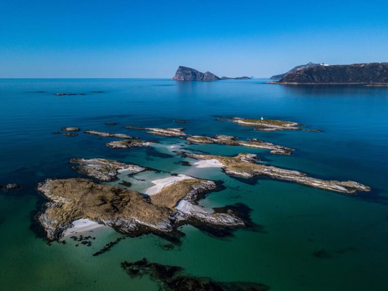 Tromsø: Small-Group Northern Lights Chase by Van with Photos - Photography Support and Capturing the Aurora