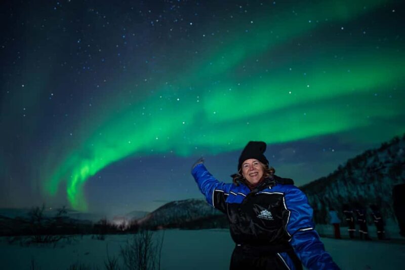 Tromsø: Unlimited Northern Lights Chase Across Borders - Driving and Spot Selection