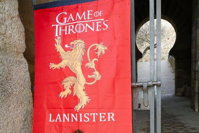 TRON OF THRONES GUIDED VISIT! We are not encyclopedias with legs! - Accessibility and Practical Tips