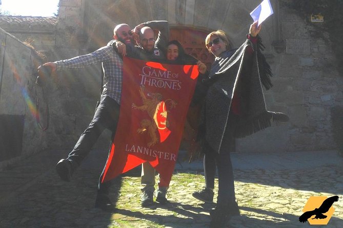 TRON OF THRONES GUIDED VISIT! We are not encyclopedias with legs! - TRON OF THRONES GUIDED VISIT: A Fitting Tribute to Fiction and History