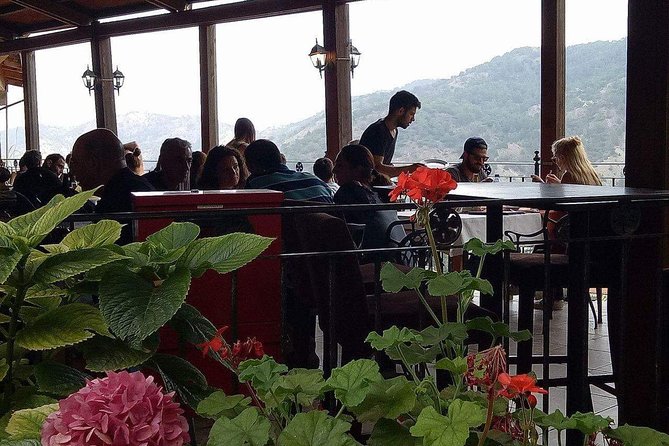 Troodos Jeep Safari from Protaras,Ayia napa & Larnaca - The Guide’s Role and Tour Pacing