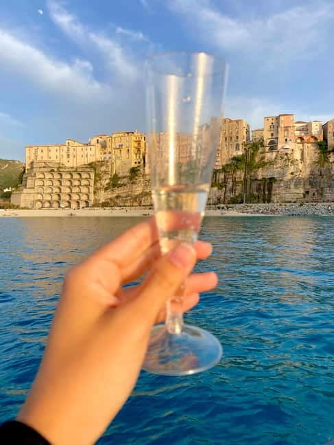 Tropea: Boat Tour on the Costa degli Dei - maximum 12 people on board - The Meeting Point and Practical Details