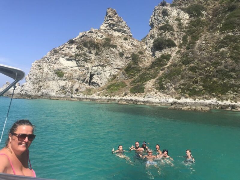 Tropea: Capo Vaticano Boat Trip with Snorkeling & Drink - Admiring Capo Vaticano and Its Lighthouse
